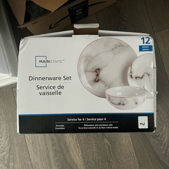 Mainstays Dinnerware Set Never Used Brand New - Picture 3 of 4